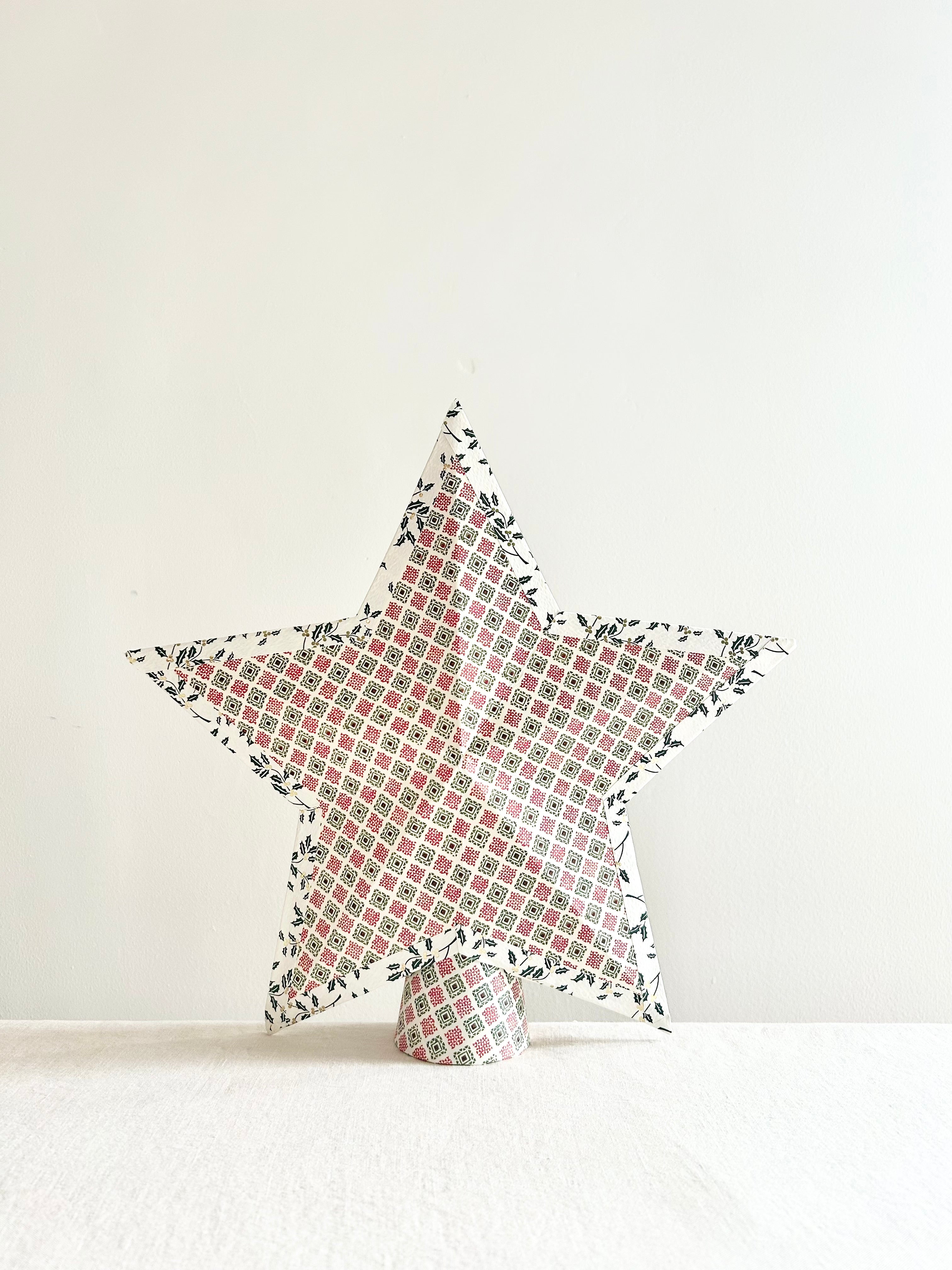 Folk Tree-Topper - 14" - Checks