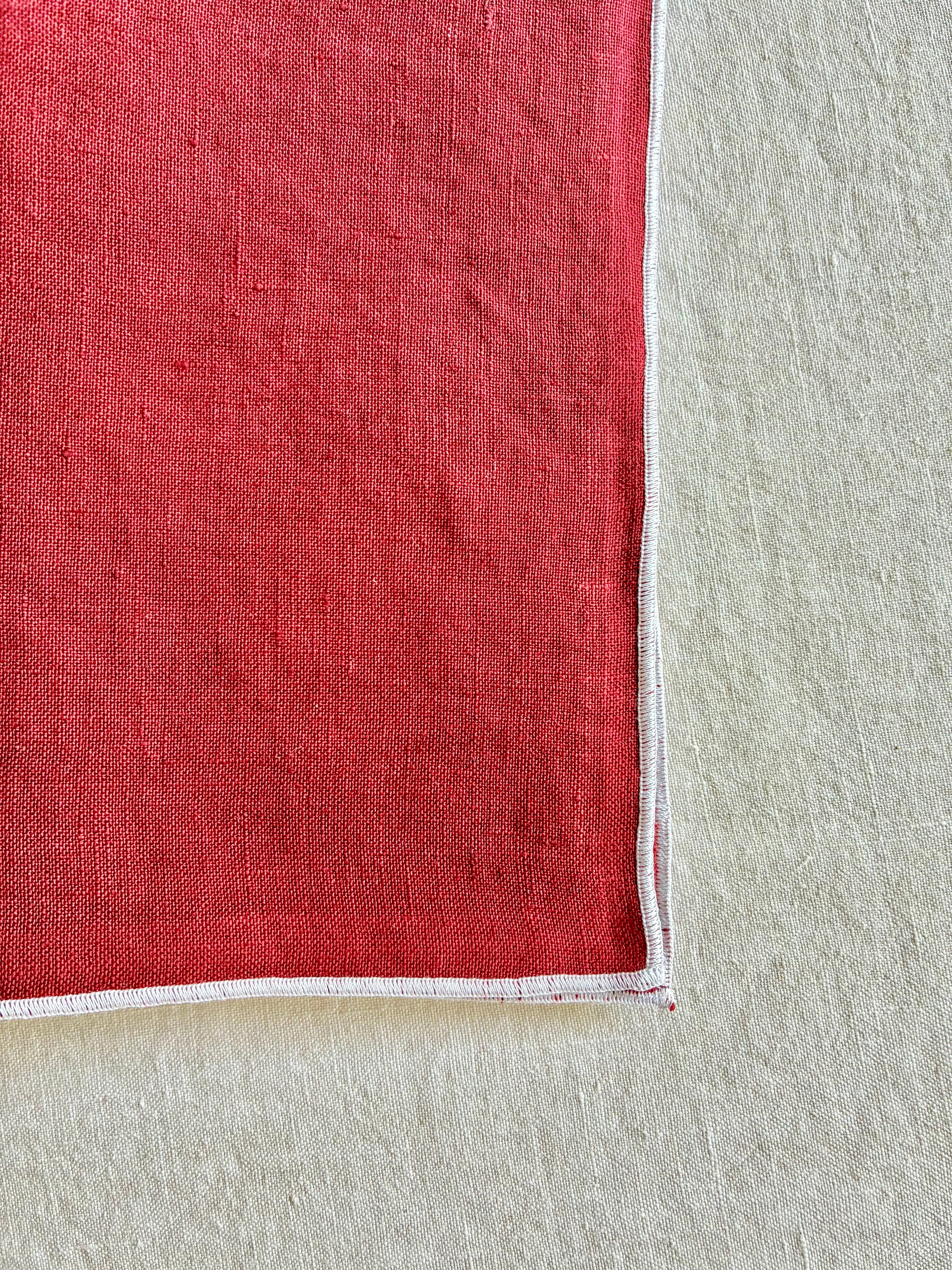 Rolled Edge Crimson/White Napkins- S/4