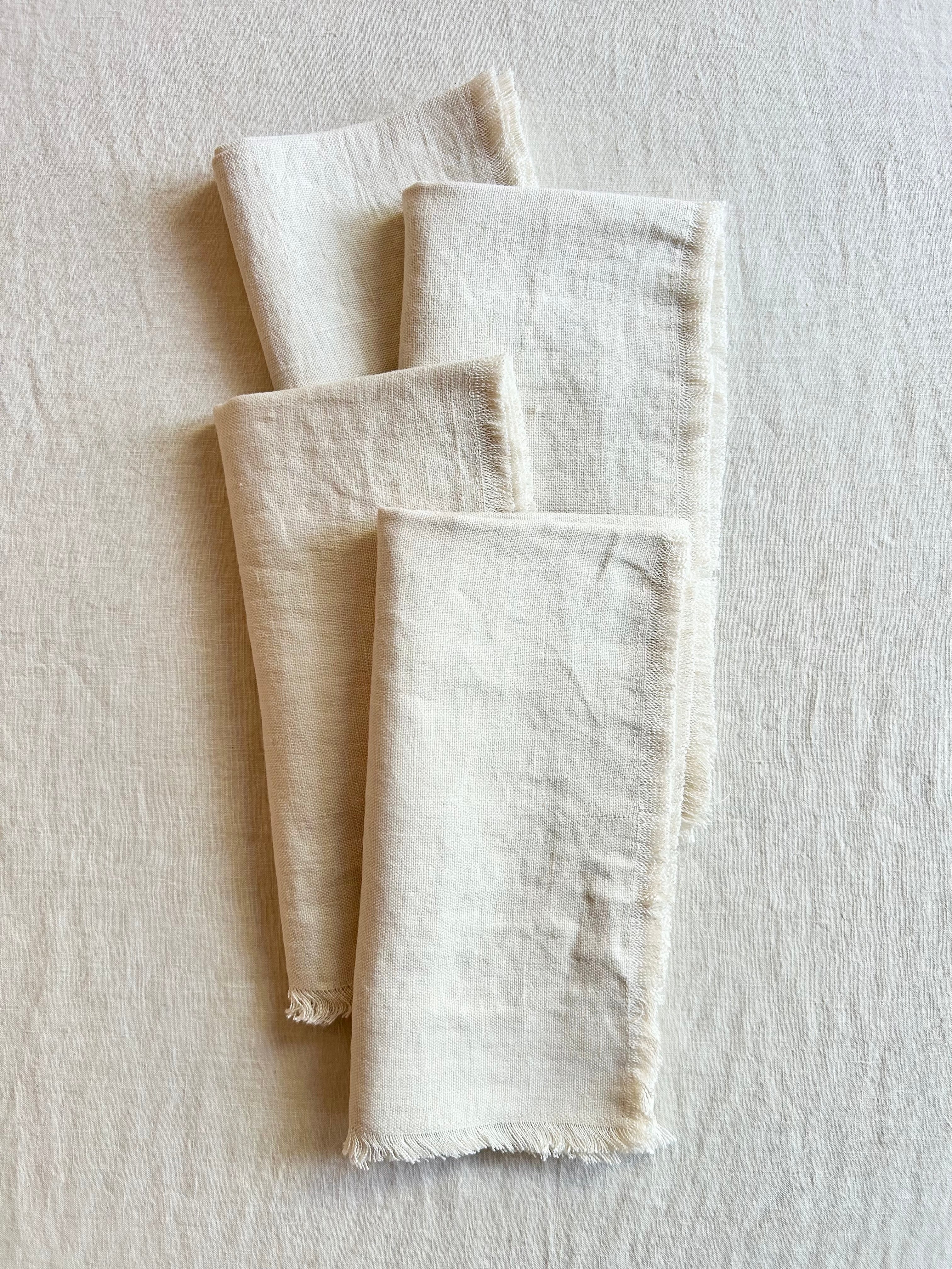 Raw Edge Cream Napkins- S/4