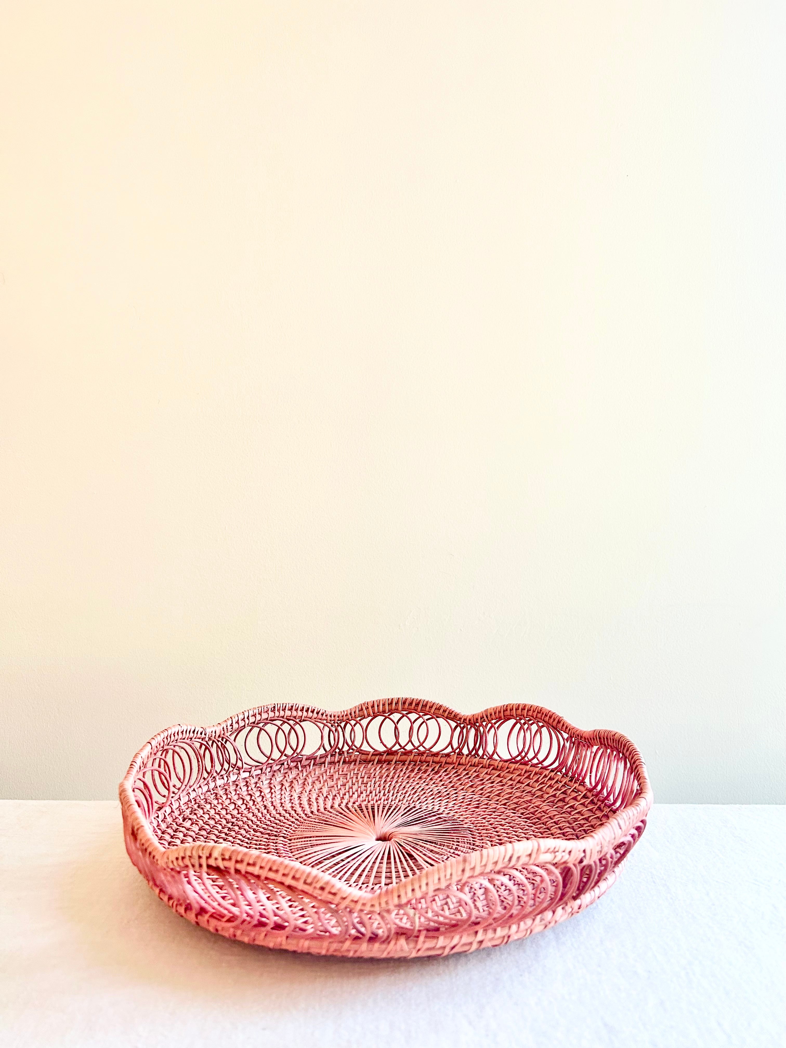 Cassel Scalloped Tray - 12.5" - Peachy