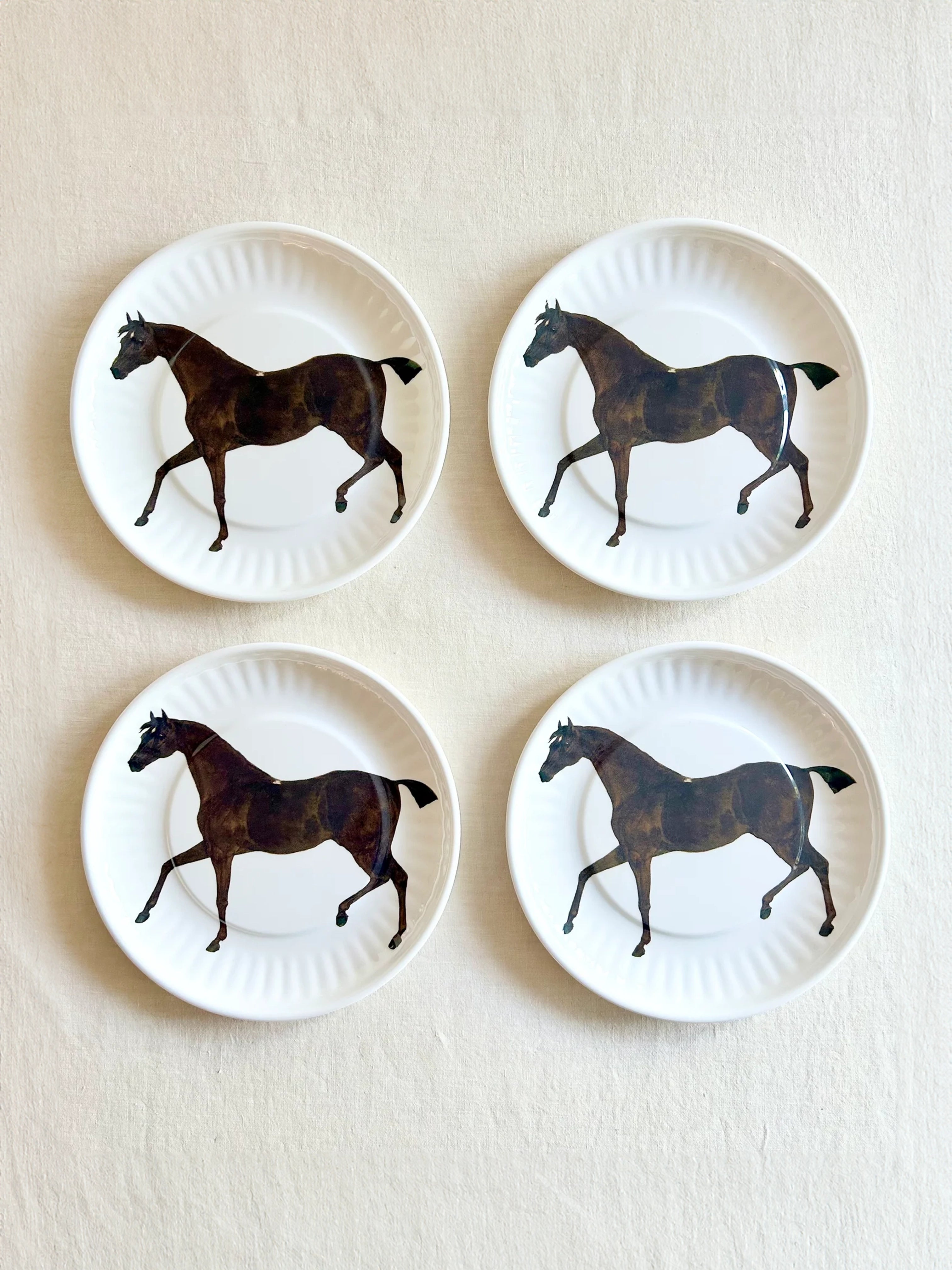 Stallion Melamine Dinner Plates S/4