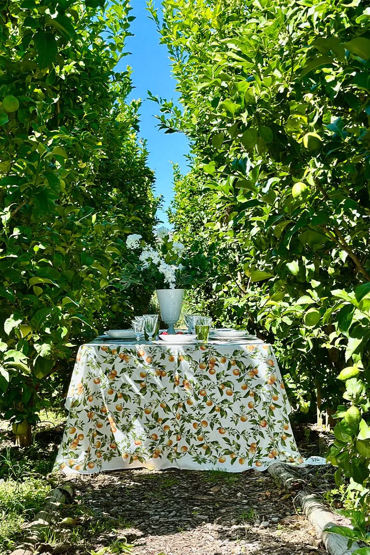 L'Orangerie Tablecloth - 3 sizes available