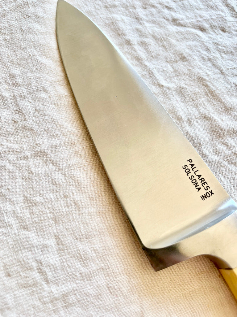 chef knife with boxwood handle by pallares solsona 15cm blade detail view