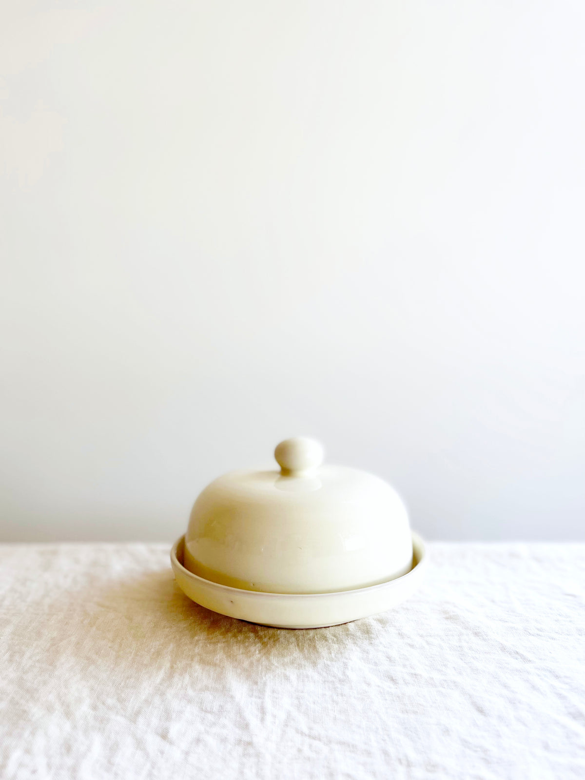 Covered Butter Dish - Cream