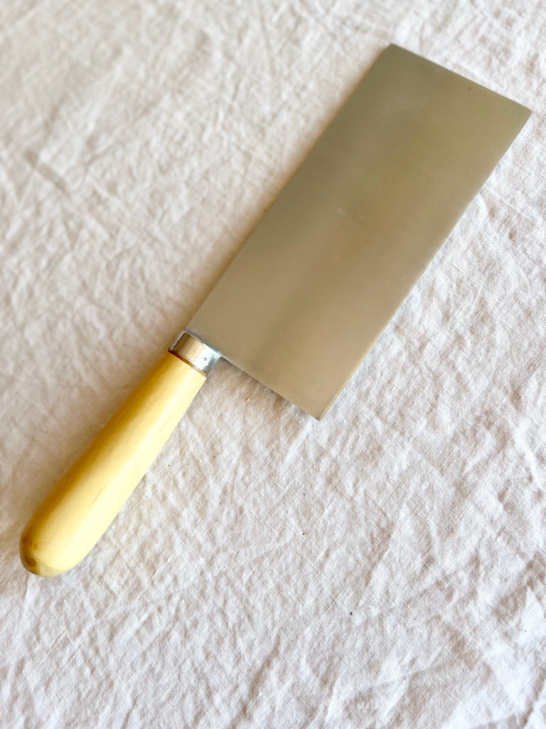 cleaver with boxwood handle by pallares solsona back view 18cm