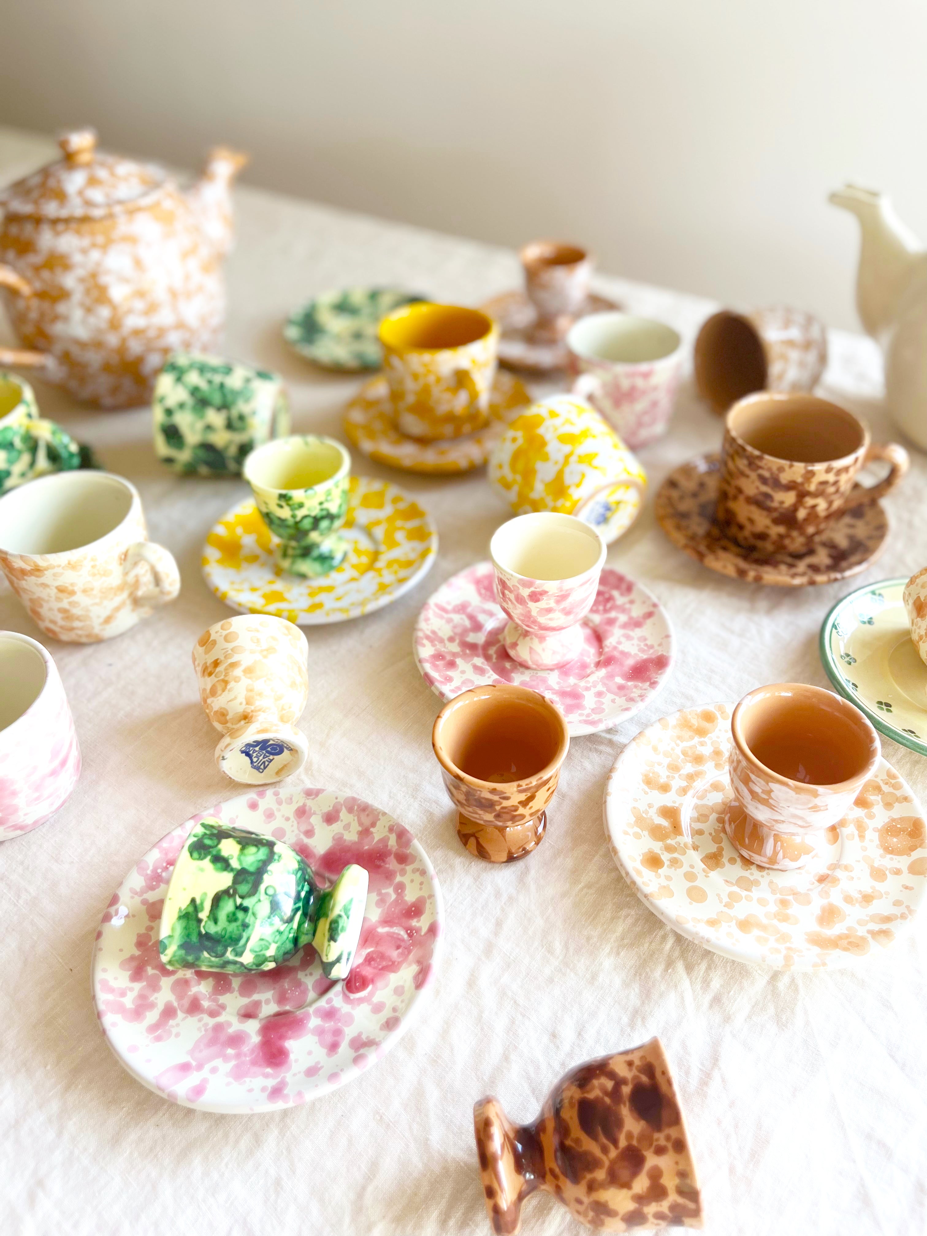 fasano espresso cup with splatter pattern in natural color with coffee pots and egg cups