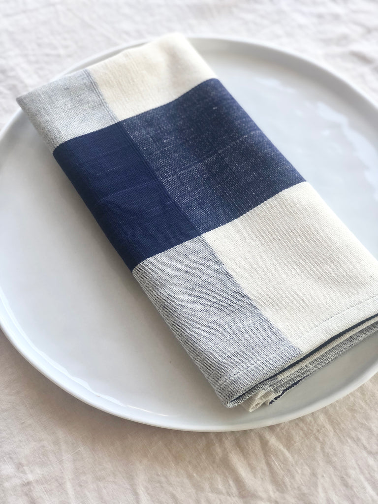 checkered blue and white napkins 19" square angled view