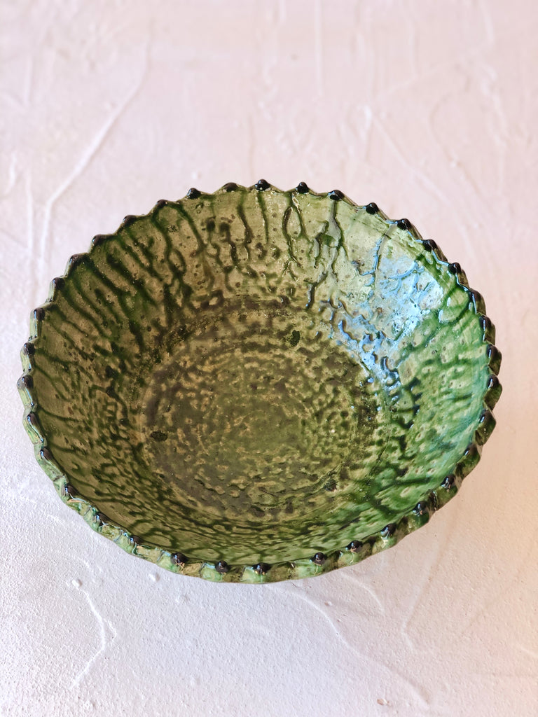 Tamegroute emerald colored bowl 6 inch close up from the top