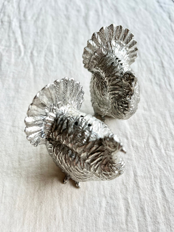 turkey shaped pewter salt & pepper shakers top view