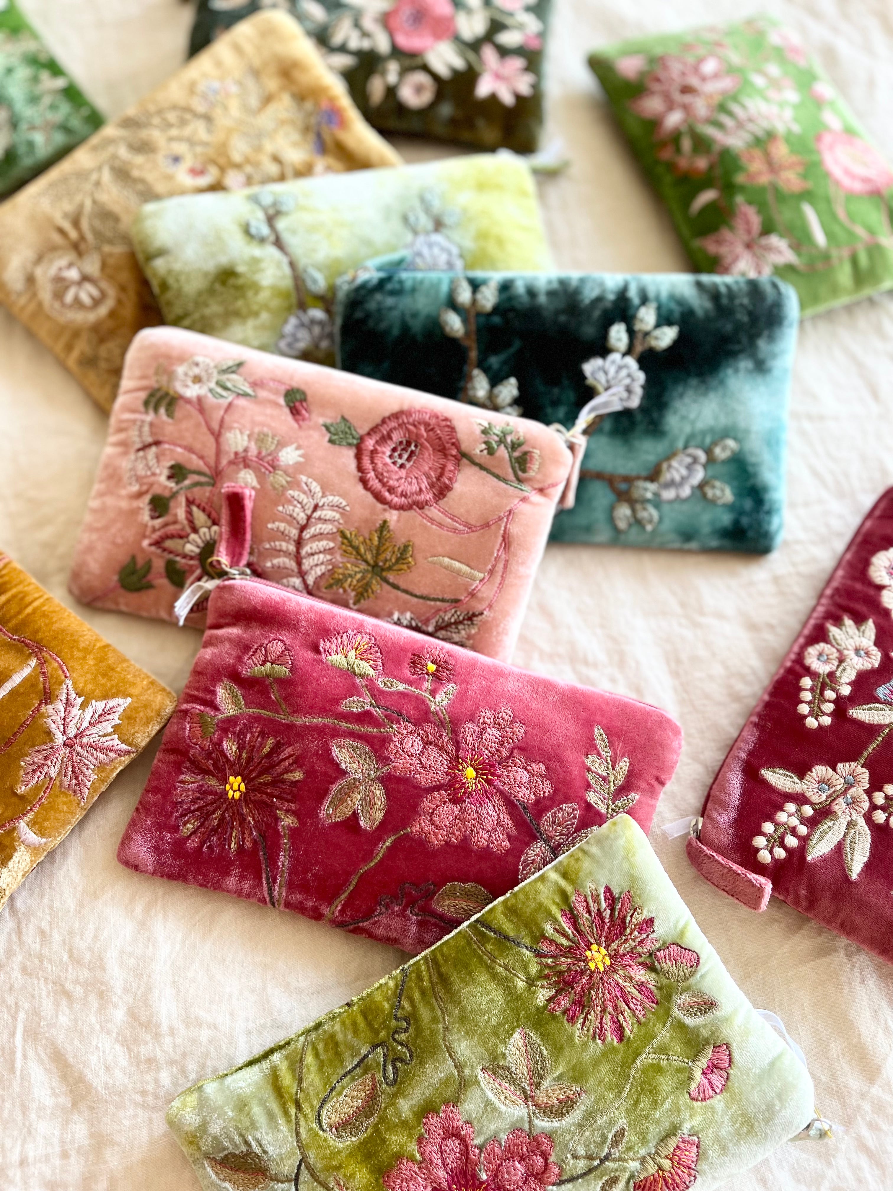 Eve Pochette
