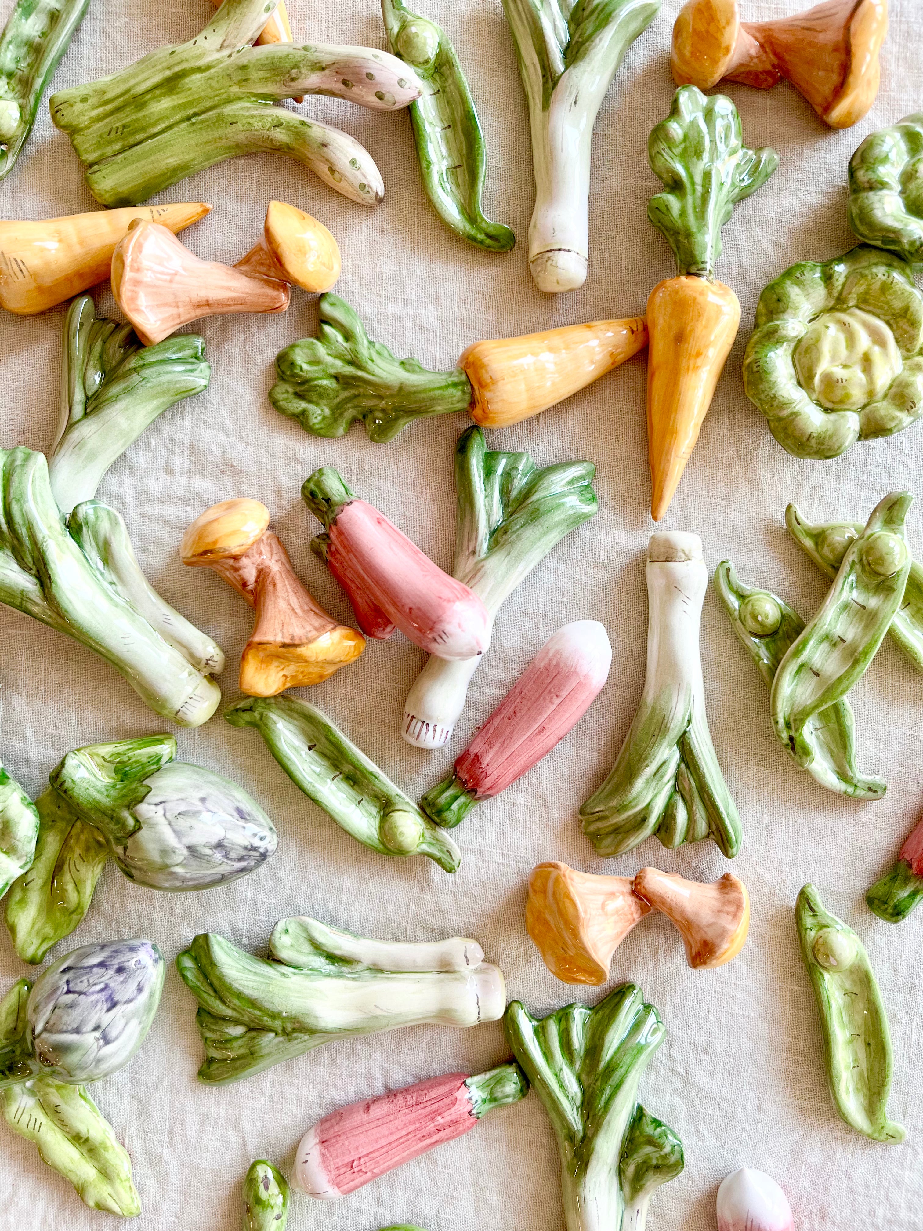 vegetable shaped ceramic knife rests 2.5 inches long