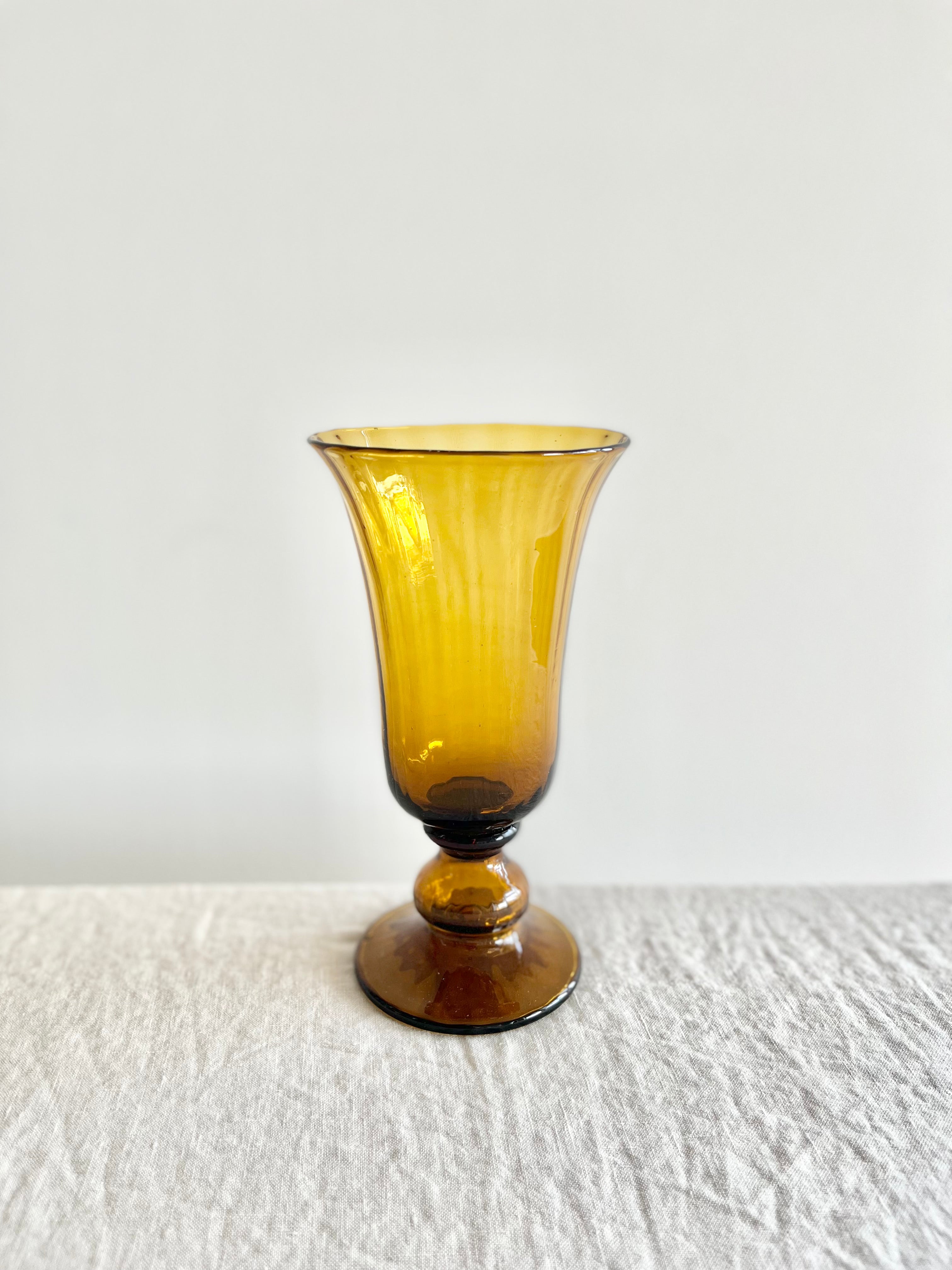 hand blown water glass from gordiola in tobacco color