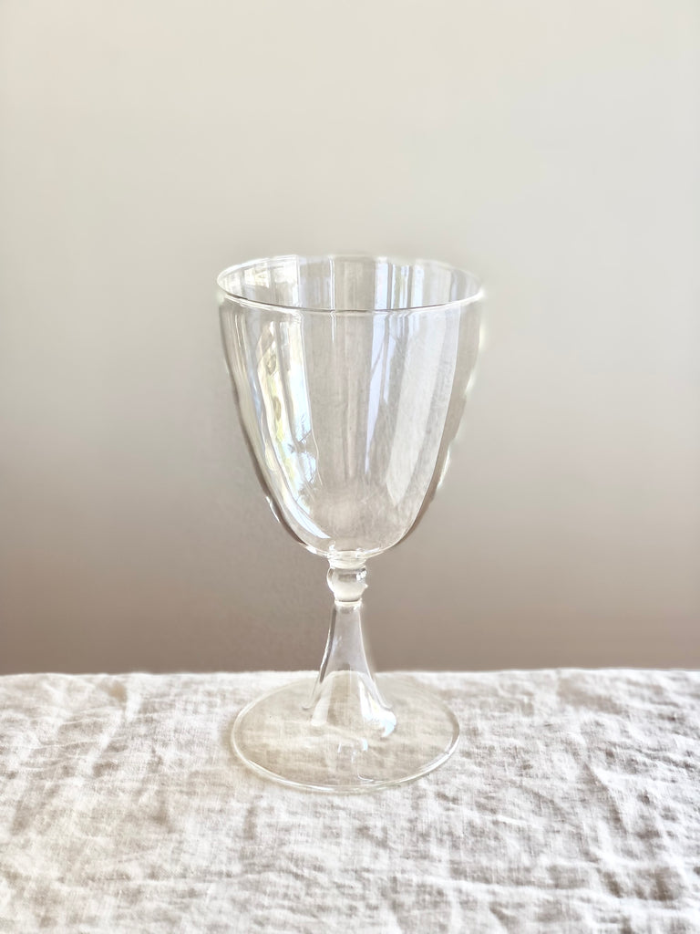 clear opalescent wine glass 