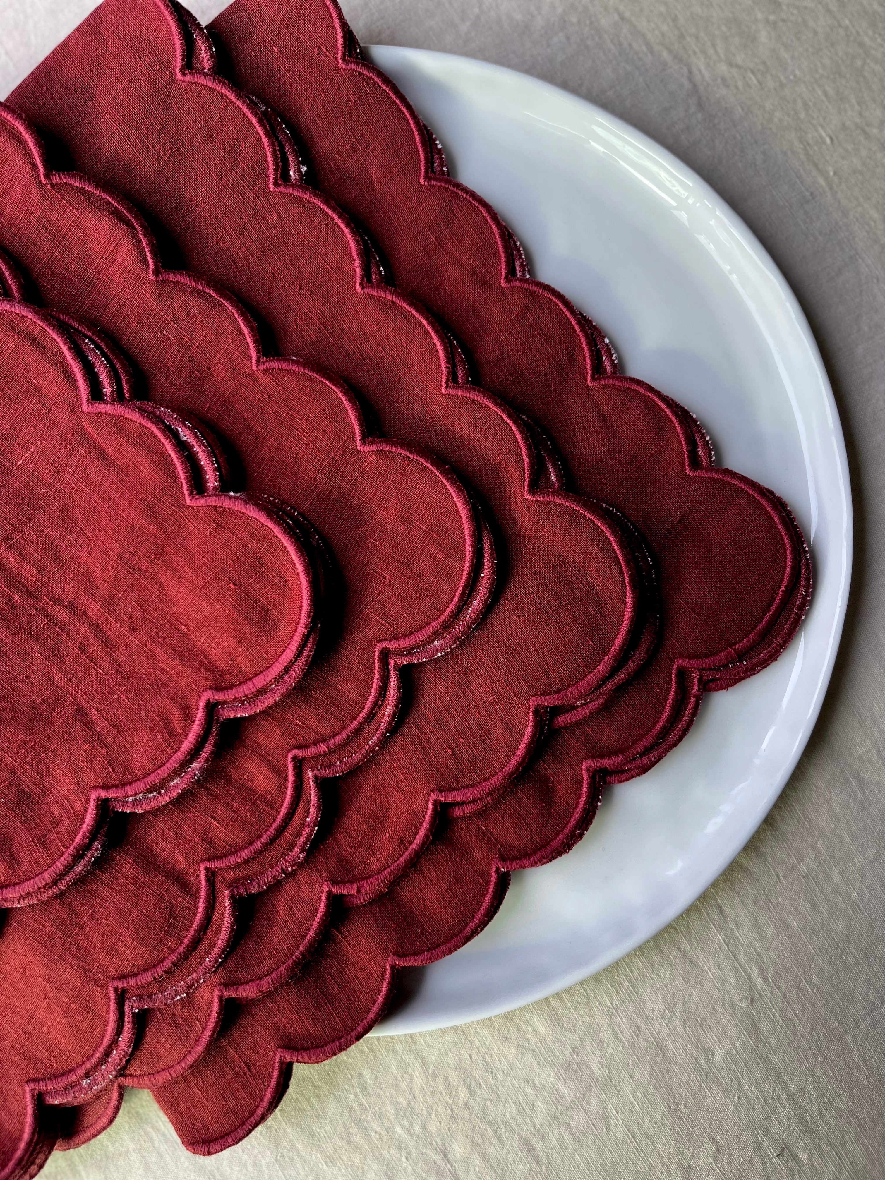 Scalloped Bordeaux Napkins - S/4