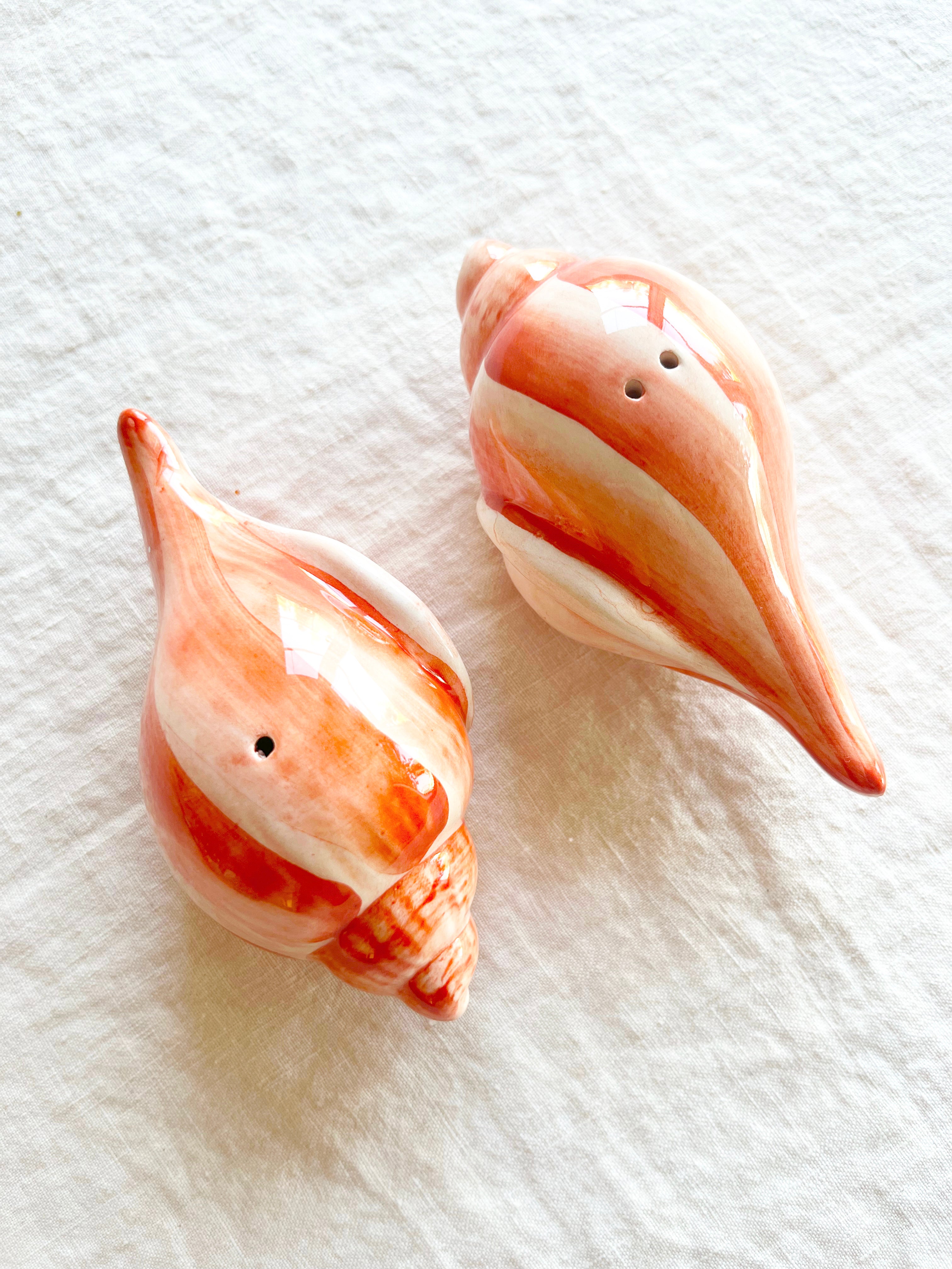 Conch Salt & Pepper Set - Pink