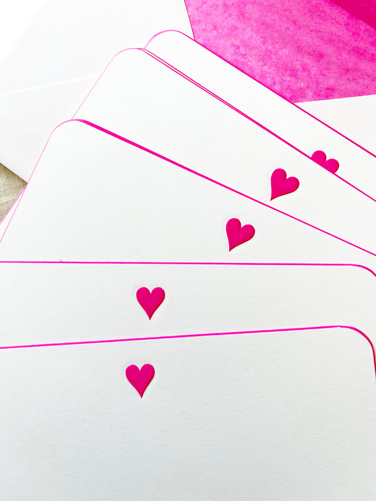 The Printery Bold Heart Note Cards white with pink heart and pink edge 6.25 by 4.5 inches heart detail view