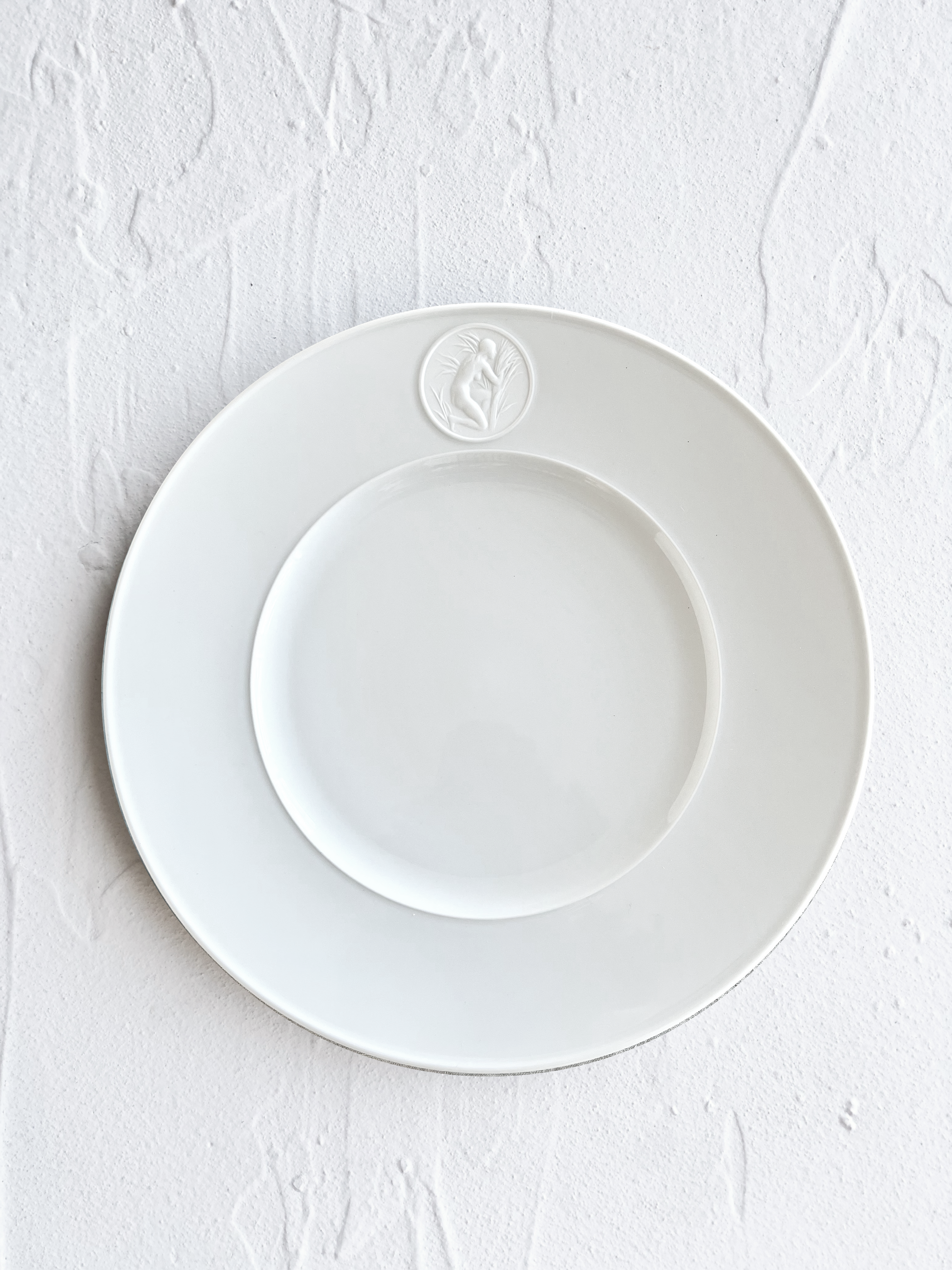 Mythos Dinner Plate